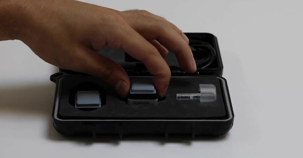 GelSight Mini GIF - Plug and play